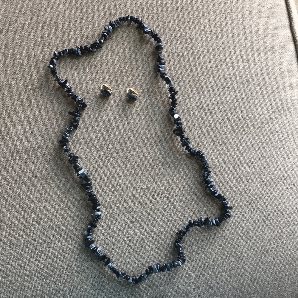 Black stone long necklace and earrings